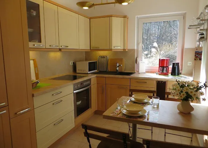 Weisses-haus-am-kurpark-fewo-gartenblick Lägenhet *